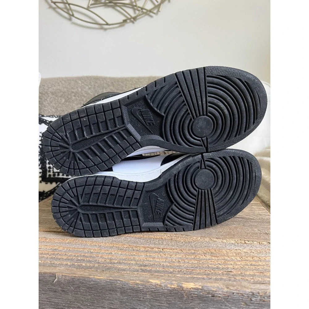 Nike Dunk High Shoes Womens Size 9 Black White Panda Sneaker DD1869-103